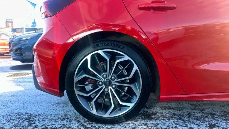 Ford Focus 1.0 EcoBoost Hybrid mHEV 155 ST-Line Vignale 5dr Petrol Hatchback